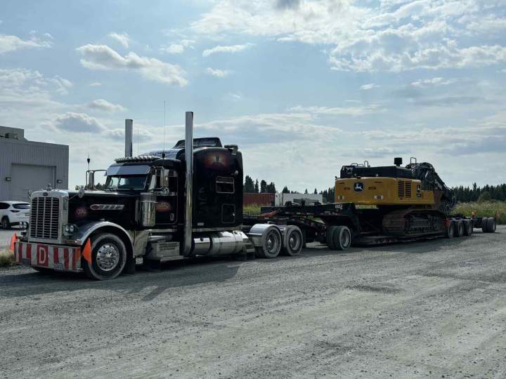 Transport d'équipement lourd Canada