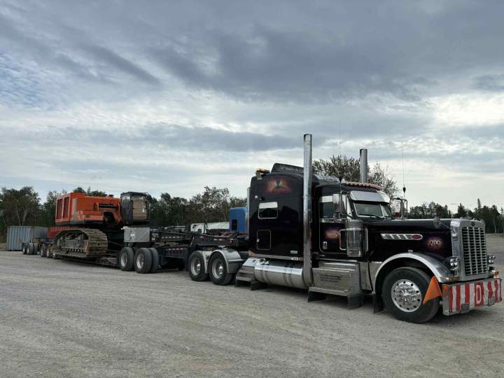 Transport de machinerie lourde Canada