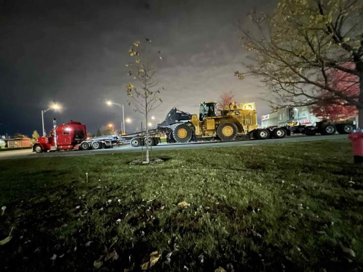 Livraison de machinerie lourde Canada